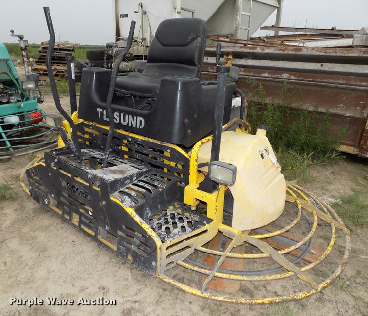 image for item DB8647 Wacker trowel