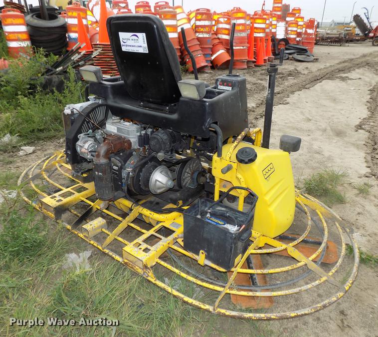 image for item DB8647 Wacker trowel