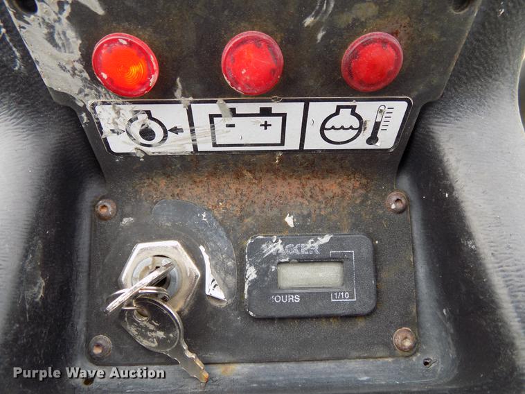 image for item DB8647 Wacker trowel