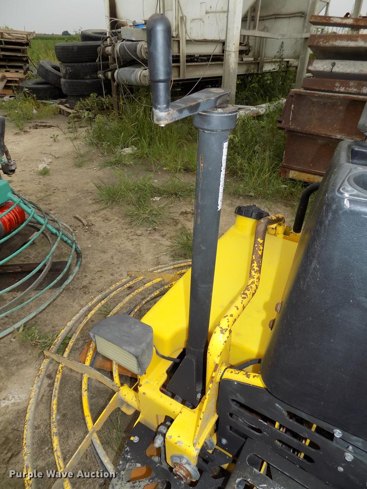 image for item DB8647 Wacker trowel