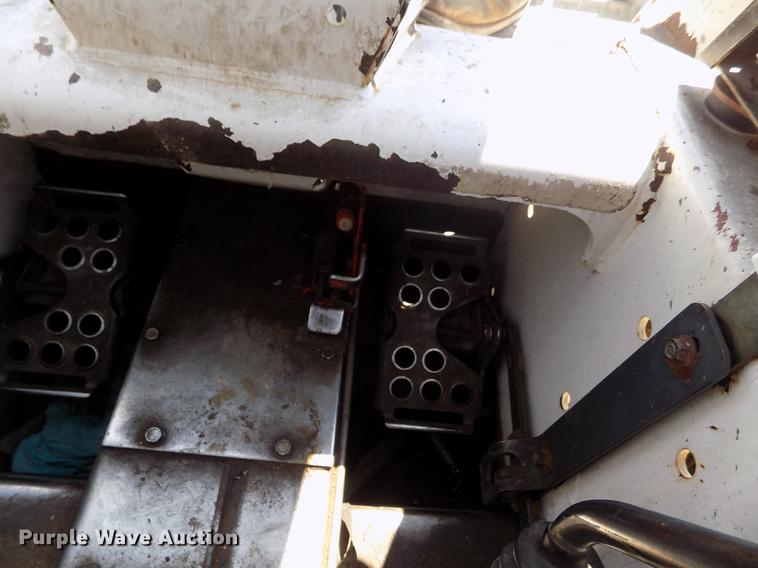 image for item DB9147 1998 Bobcat 751 skid steer