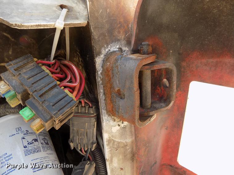 image for item DB9147 1998 Bobcat 751 skid steer