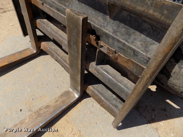 image for item DB9147 1998 Bobcat 751 skid steer