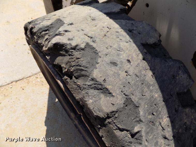 image for item DB9147 1998 Bobcat 751 skid steer