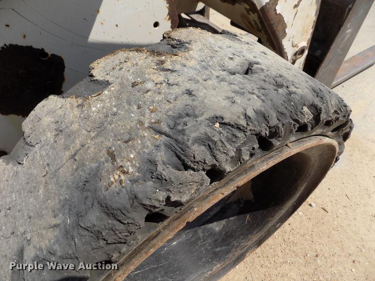 image for item DB9147 1998 Bobcat 751 skid steer