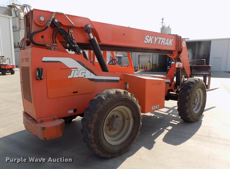 image for item DB9181 2008 SkyTrak 6042 telehandler