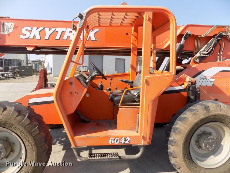 image for item DB9181 2008 SkyTrak 6042 telehandler