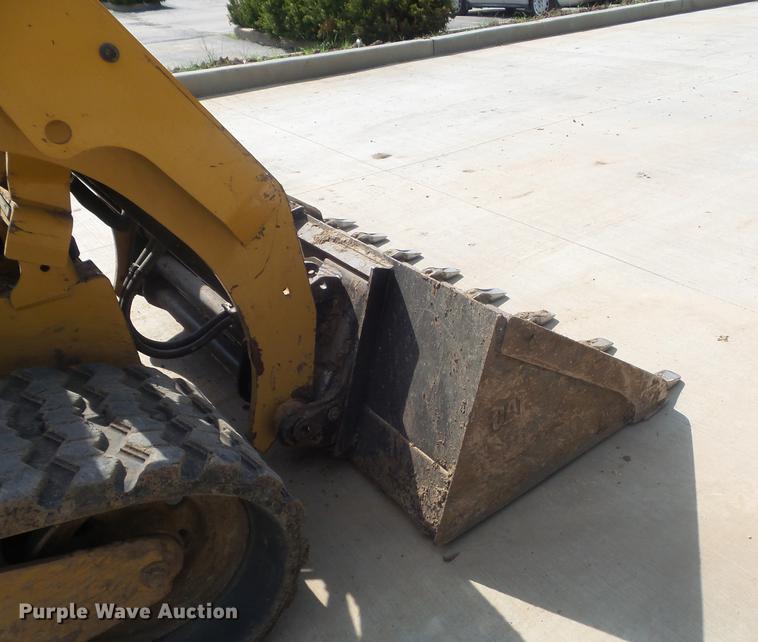 image for item DC7277 2015 Caterpillar 259D skid steer