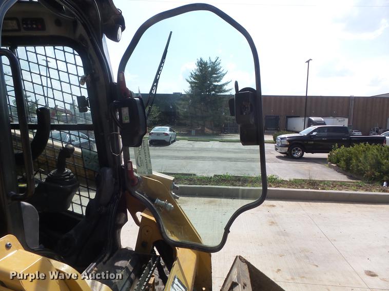 image for item DC7277 2015 Caterpillar 259D skid steer