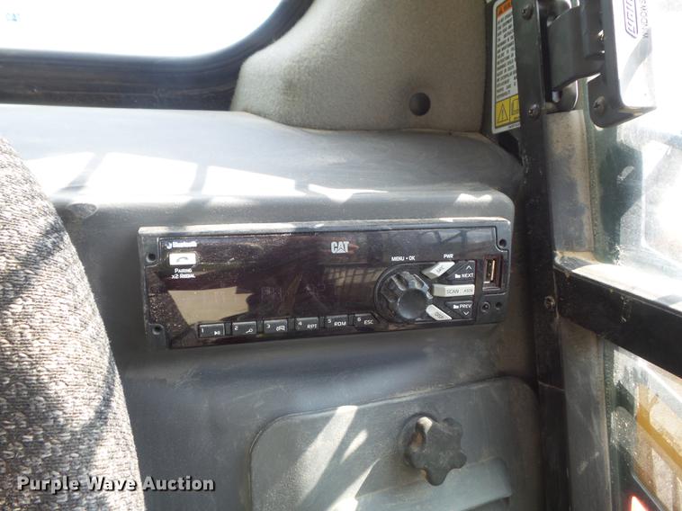 image for item DC7277 2015 Caterpillar 259D skid steer