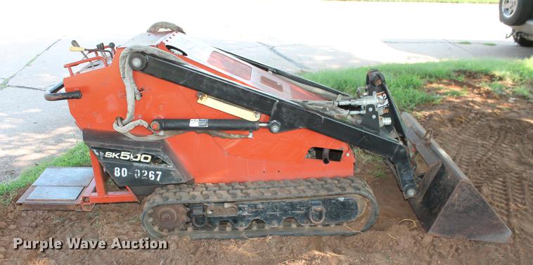 image for item DD5309 2007 Ditch Witch SK500 compact utility loader