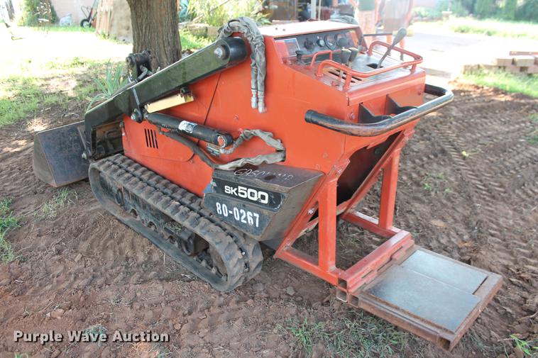 image for item DD5309 2007 Ditch Witch SK500 compact utility loader