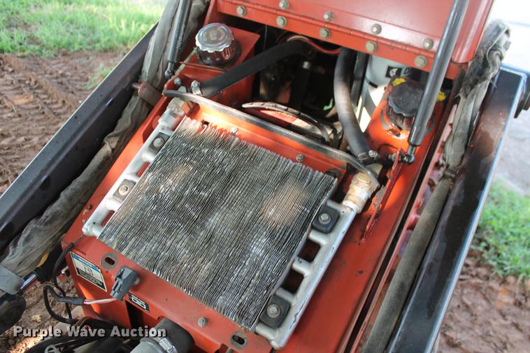 image for item DD5309 2007 Ditch Witch SK500 compact utility loader