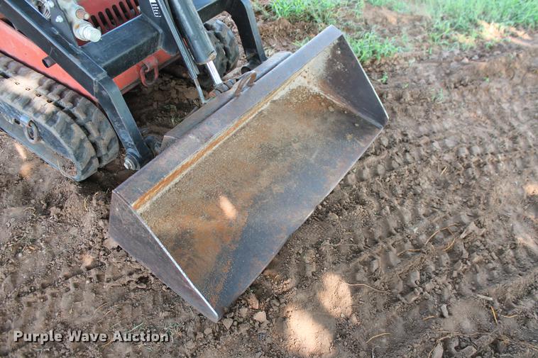 image for item DD5309 2007 Ditch Witch SK500 compact utility loader