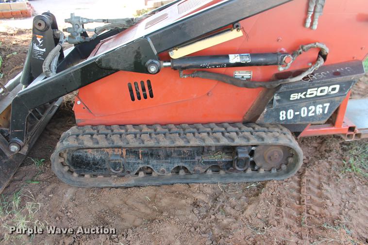 image for item DD5309 2007 Ditch Witch SK500 compact utility loader