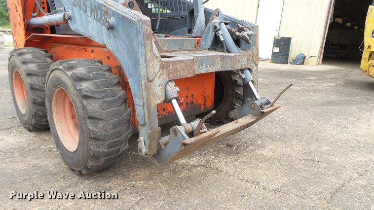 image for item DD7305 1999 Thomas T-245 skid steer
