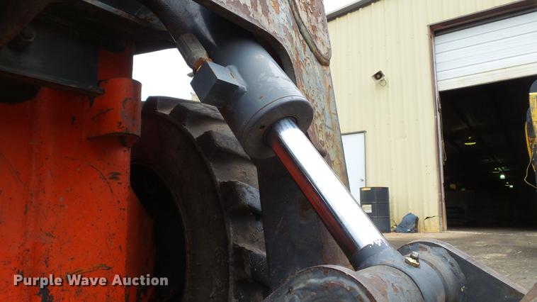 image for item DD7305 1999 Thomas T-245 skid steer