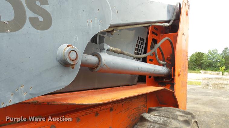 image for item DD7305 1999 Thomas T-245 skid steer