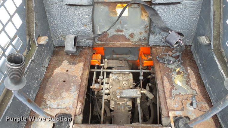 image for item DD7305 1999 Thomas T-245 skid steer