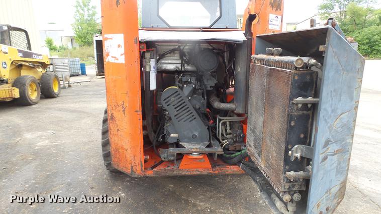 image for item DD7305 1999 Thomas T-245 skid steer