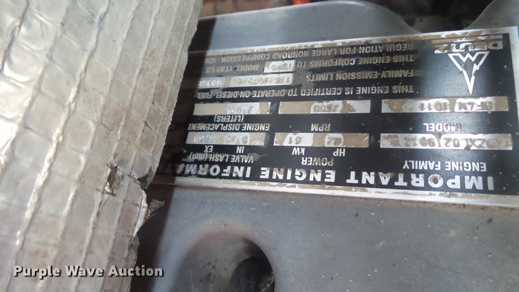 image for item DD7305 1999 Thomas T-245 skid steer