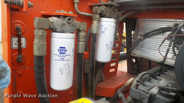 image for item DD7305 1999 Thomas T-245 skid steer