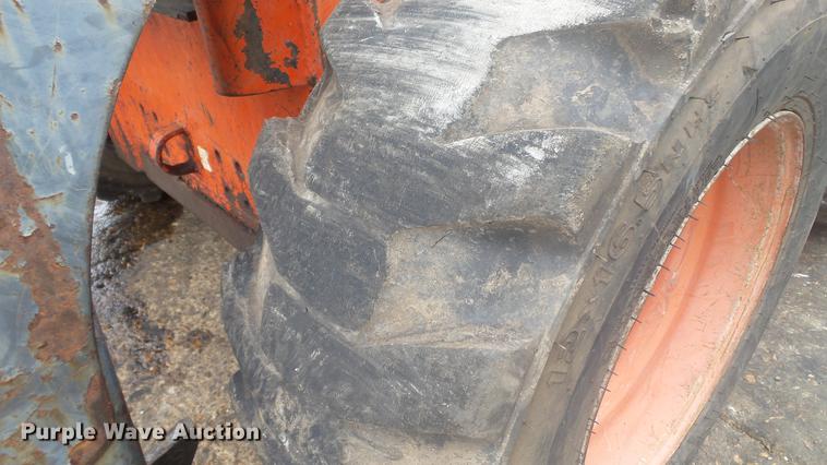 image for item DD7305 1999 Thomas T-245 skid steer