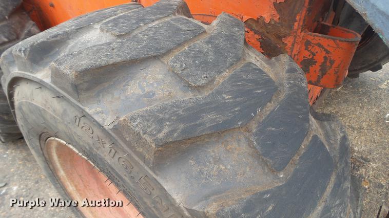 image for item DD7305 1999 Thomas T-245 skid steer