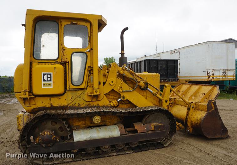 image for item DD7893 1968 Caterpillar 951B track loader