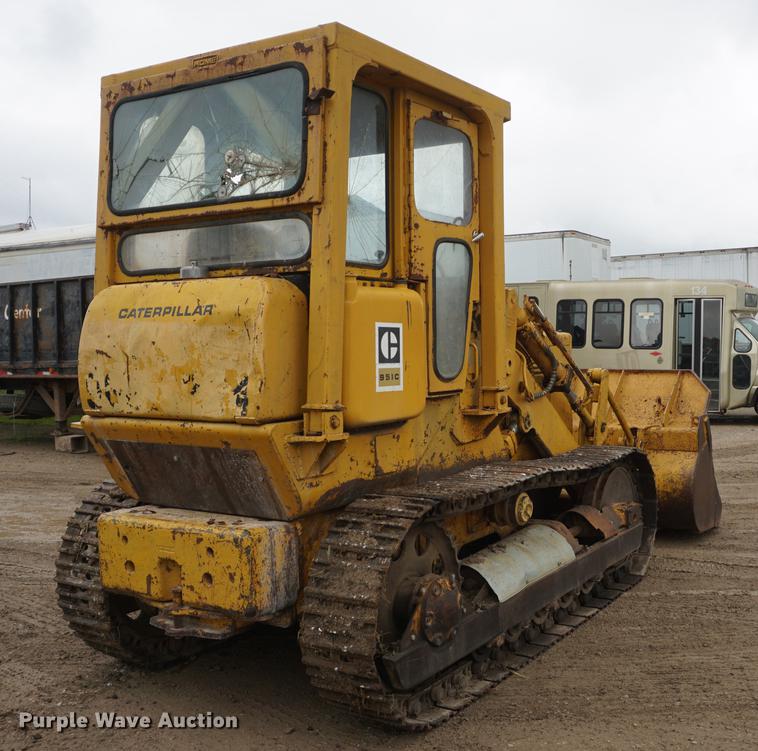 image for item DD7893 1968 Caterpillar 951B track loader