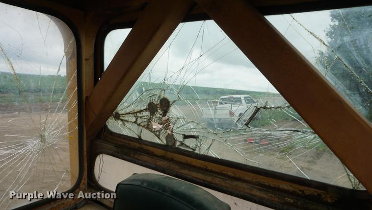 image for item DD7893 1968 Caterpillar 951B track loader