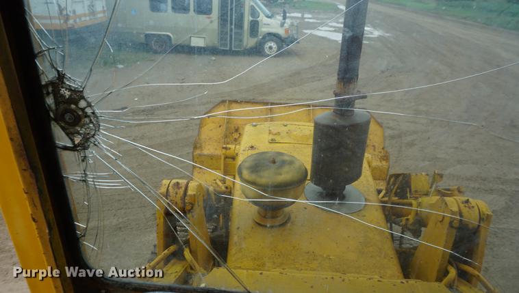 image for item DD7893 1968 Caterpillar 951B track loader