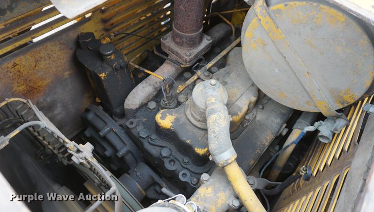 image for item DD7893 1968 Caterpillar 951B track loader