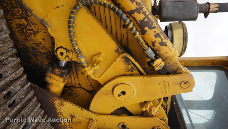 image for item DD7893 1968 Caterpillar 951B track loader