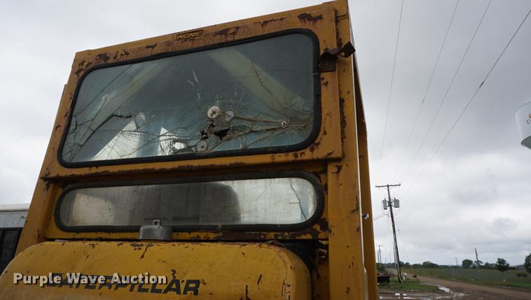 image for item DD7893 1968 Caterpillar 951B track loader