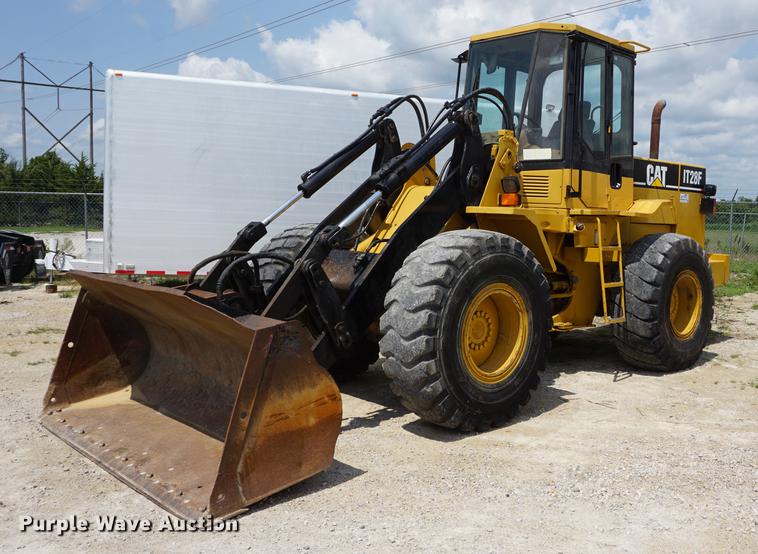 image for item DD7905 1993 Caterpillar IT28F wheel loader
