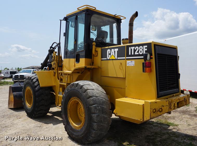 image for item DD7905 1993 Caterpillar IT28F wheel loader