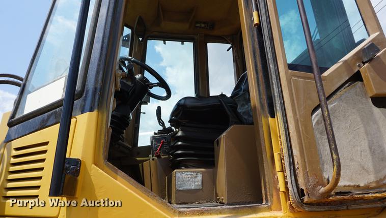 image for item DD7905 1993 Caterpillar IT28F wheel loader
