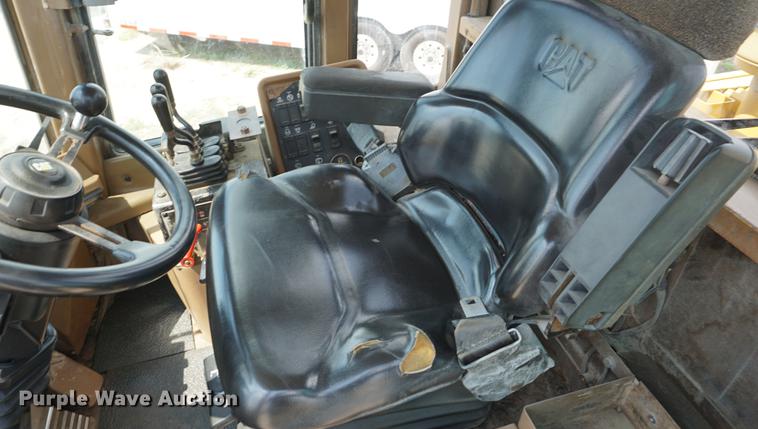 image for item DD7905 1993 Caterpillar IT28F wheel loader