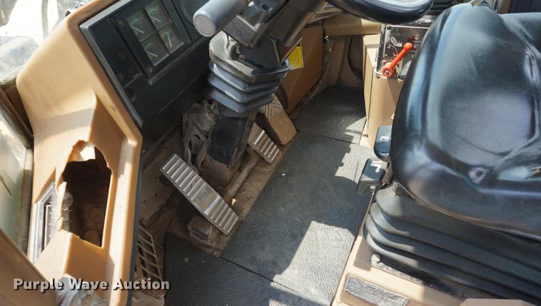 image for item DD7905 1993 Caterpillar IT28F wheel loader