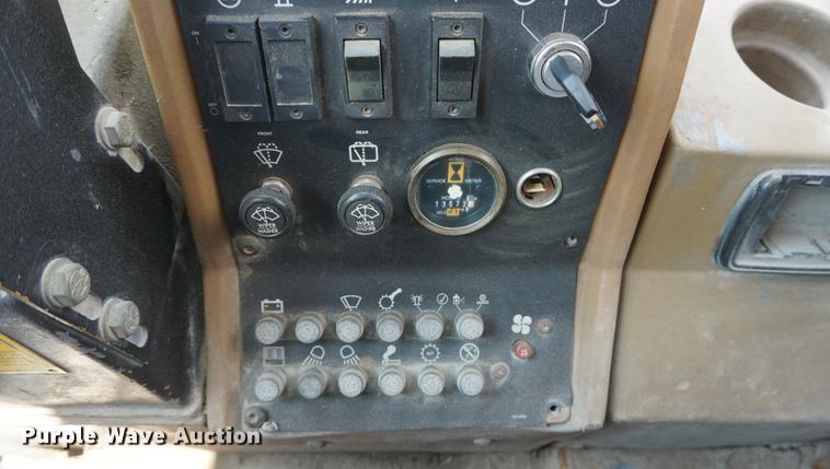 image for item DD7905 1993 Caterpillar IT28F wheel loader