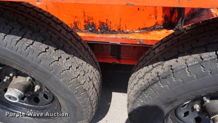 image for item DD7906 2011 Crafco SS250DC crack sealer