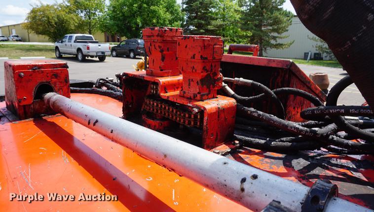 image for item DD7906 2011 Crafco SS250DC crack sealer