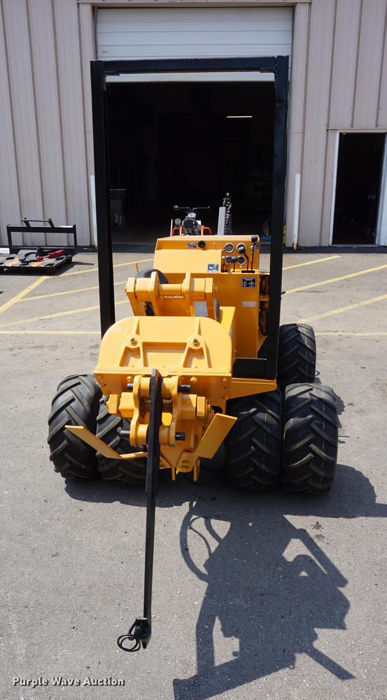 image for item DD7908 Case Maxi Sneaker Series C cable plow