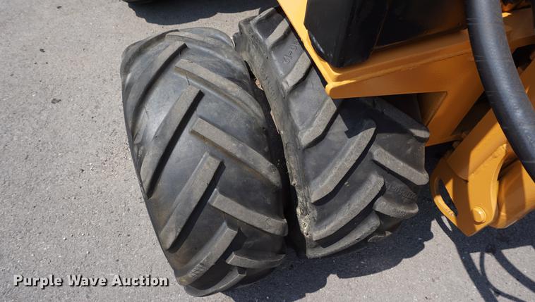 image for item DD7908 Case Maxi Sneaker Series C cable plow