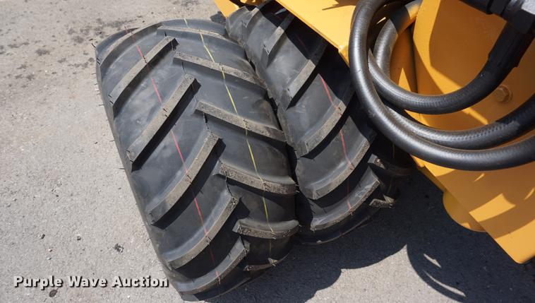 image for item DD7908 Case Maxi Sneaker Series C cable plow