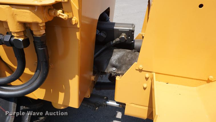 image for item DD7908 Case Maxi Sneaker Series C cable plow