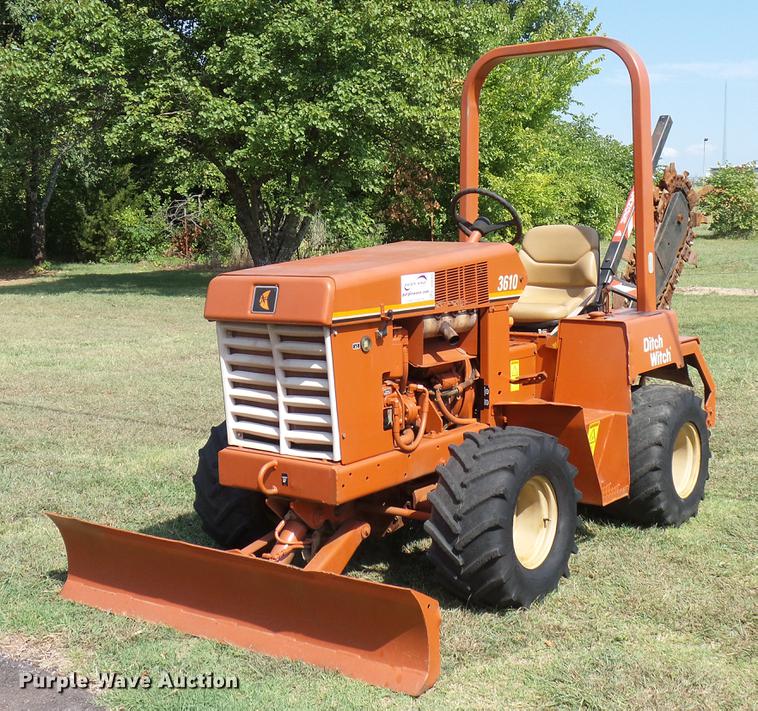 image for item DD8365 1994 Ditch Witch 3610D trencher