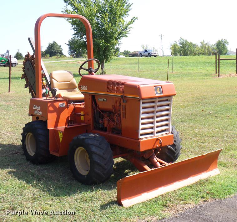 image for item DD8365 1994 Ditch Witch 3610D trencher