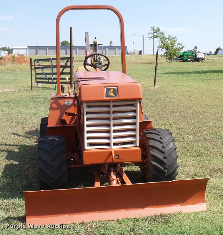 image for item DD8365 1994 Ditch Witch 3610D trencher